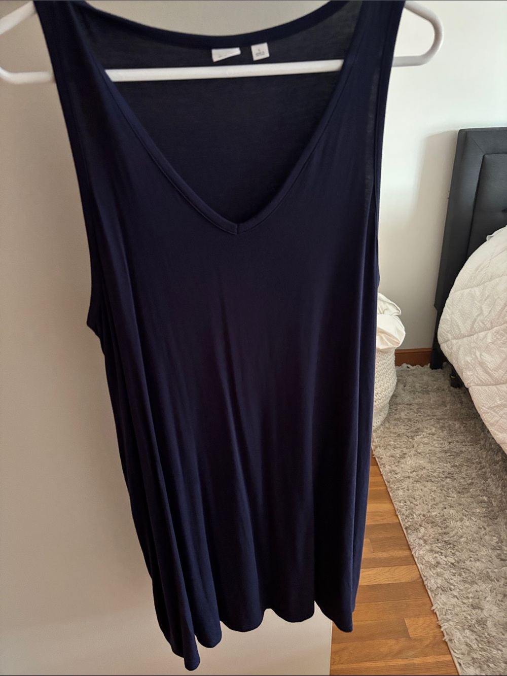 GAP Navy V-Neck Sleeveless Tank